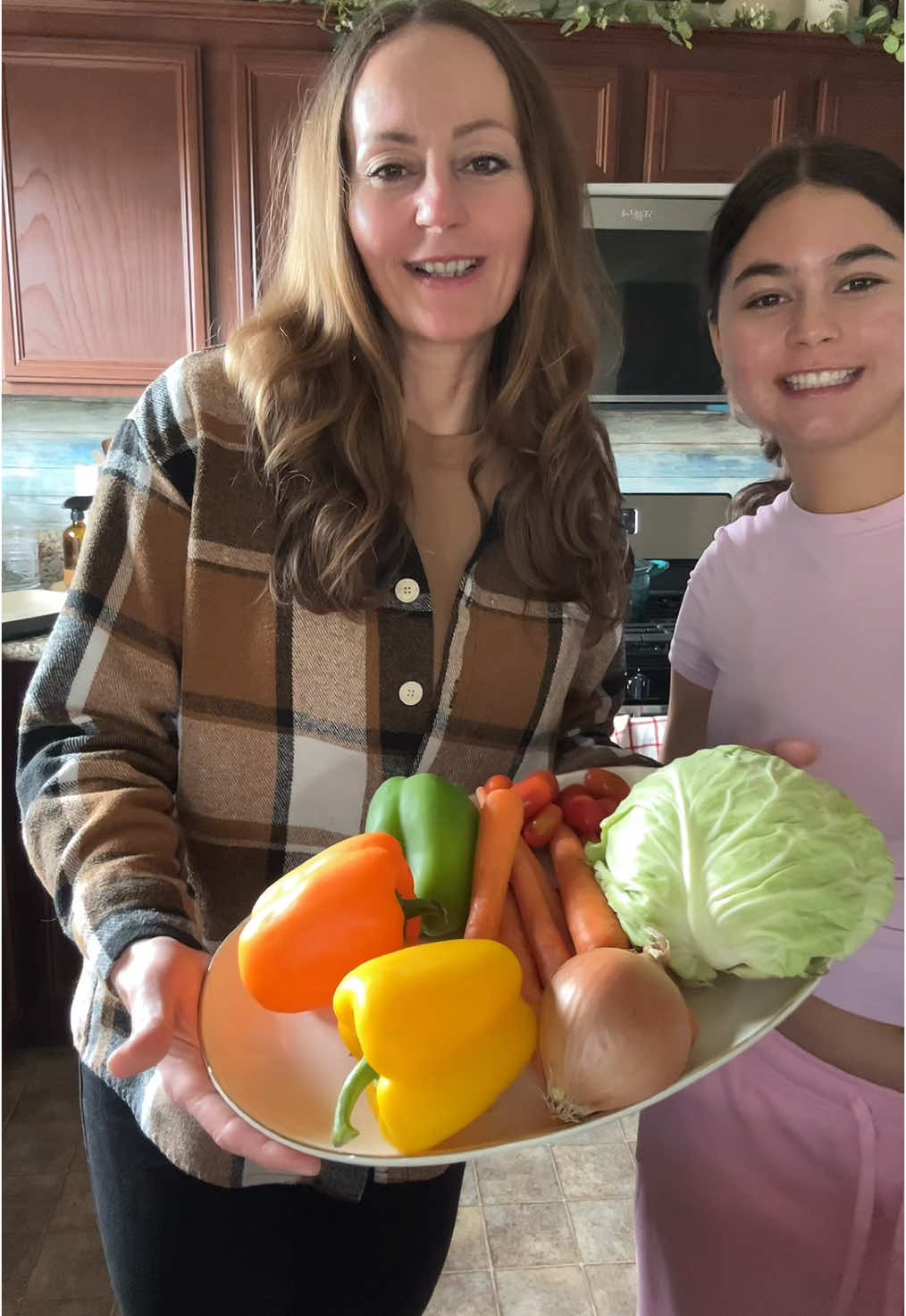 My comfort meal. Also my mom usually puts one packet of the sazón seasoning @kimmyg33 #fyp #momanddaughter #cabbagesoup #cabbage #comfortmeal #wintermeal #soup #cooking #food #howtocook #Recipe #souprecipe 