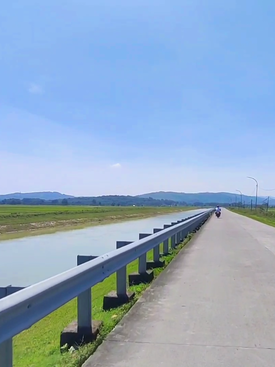 ayo absen seng due kenangan neng Bandungan kene 😄,,.  #capcut #klambu #bendunganklambu #grobogan #groboganhits✨ #purwodadi #purwodadigrobogan #fyp #fypage #fyppppppppppppppppppppppp #fypシ゚ #fypp #xybca #4u #foryou #foryoupage #foryoupageofficiall #aesthetic #cinematic #videoviral #groboganbersemi #grobogan24jam #groboganhits #groboganpurwodadi #purwodadihits #purwodadi24jam #purwodadianticidro #bendungan 