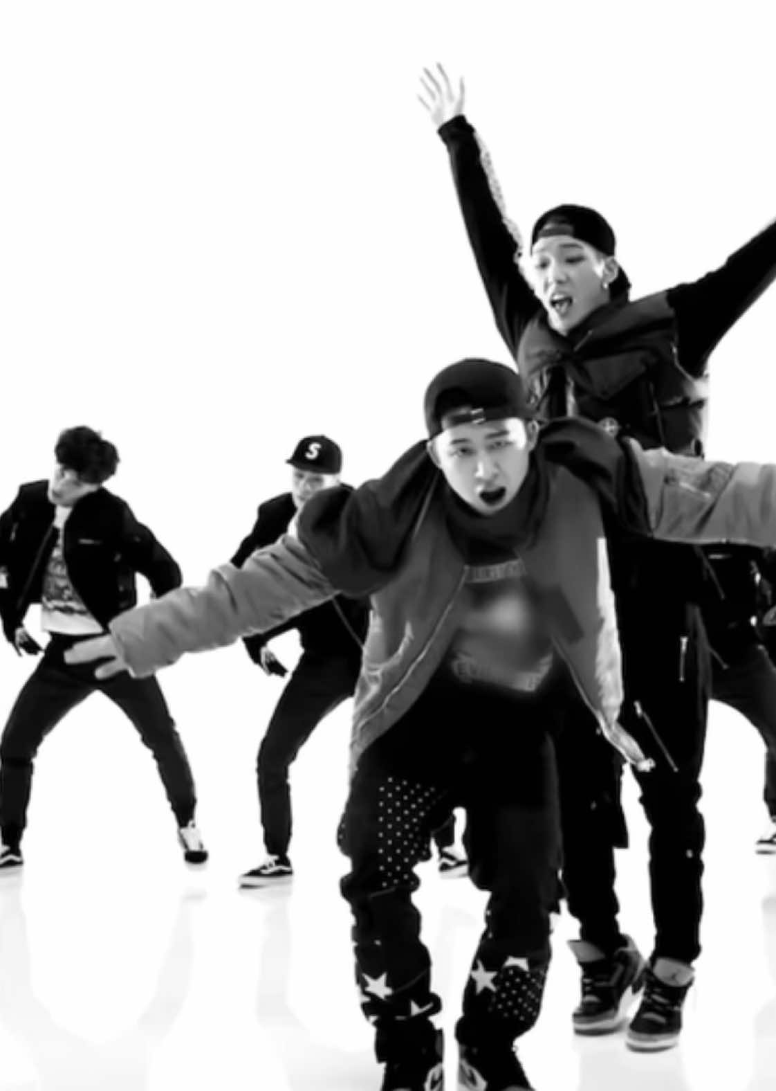 ANTHEM // B.I. ft. Bobby #anthem #bi #bobby #ikonic #music #video #musicvideo #clip #musica #fyp #viral #kpop #kpopers #kpopfyp #corea #korea #korean #koreanboys