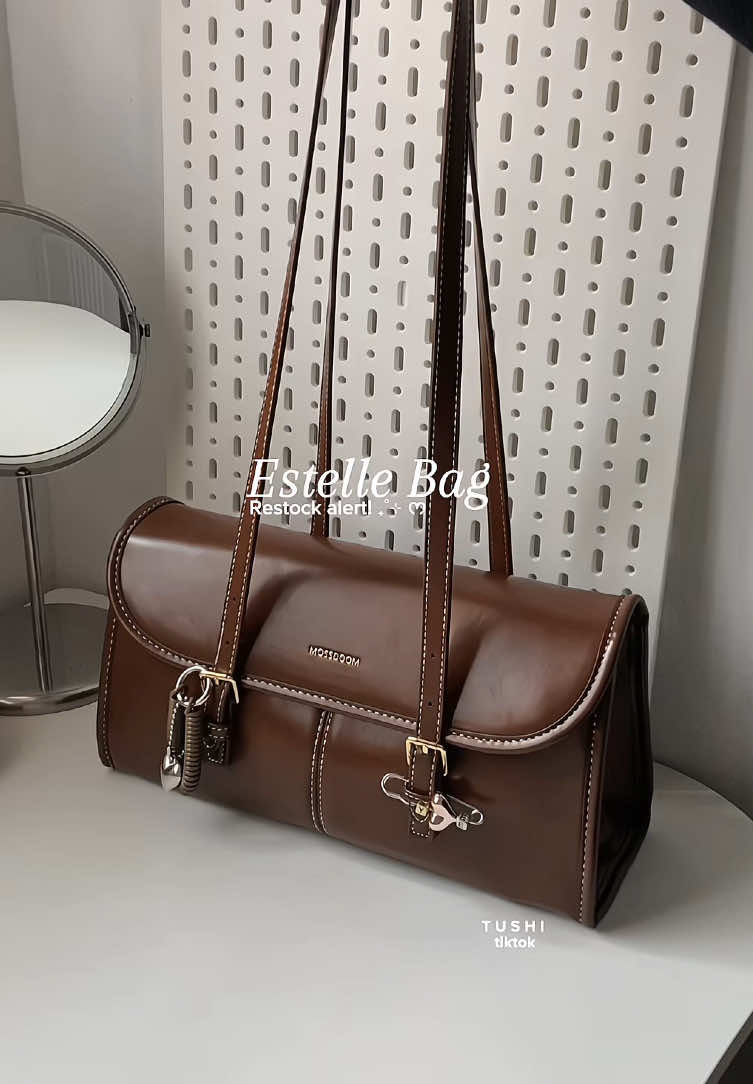 Mossdoom Estelle bag restock alert! 🤎⭐️ ruang dia luas boleh masuk banyak, it can fits a notebook too!  #handbag #shoulderbag #handbagmurah #handbagwanita #mossdoom #mossdoombag 