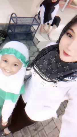 Simanis🦢  #bojonegoro_jawatimur #bunda #buguru #skolah #4u #fypage #masukberanda 