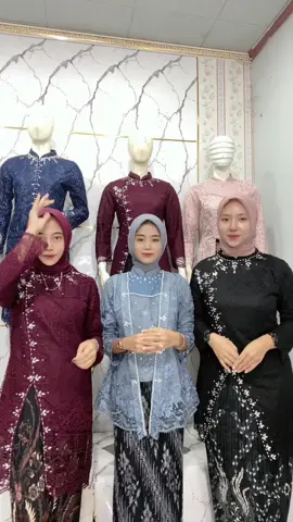 #bintarakebaya #nikencaniago #kebayaterbaru2025 #modelkutubaru #ootdwisuda #kebayawisudamodern #ootdwisuda #kebayahajatan #ootdkondangan 