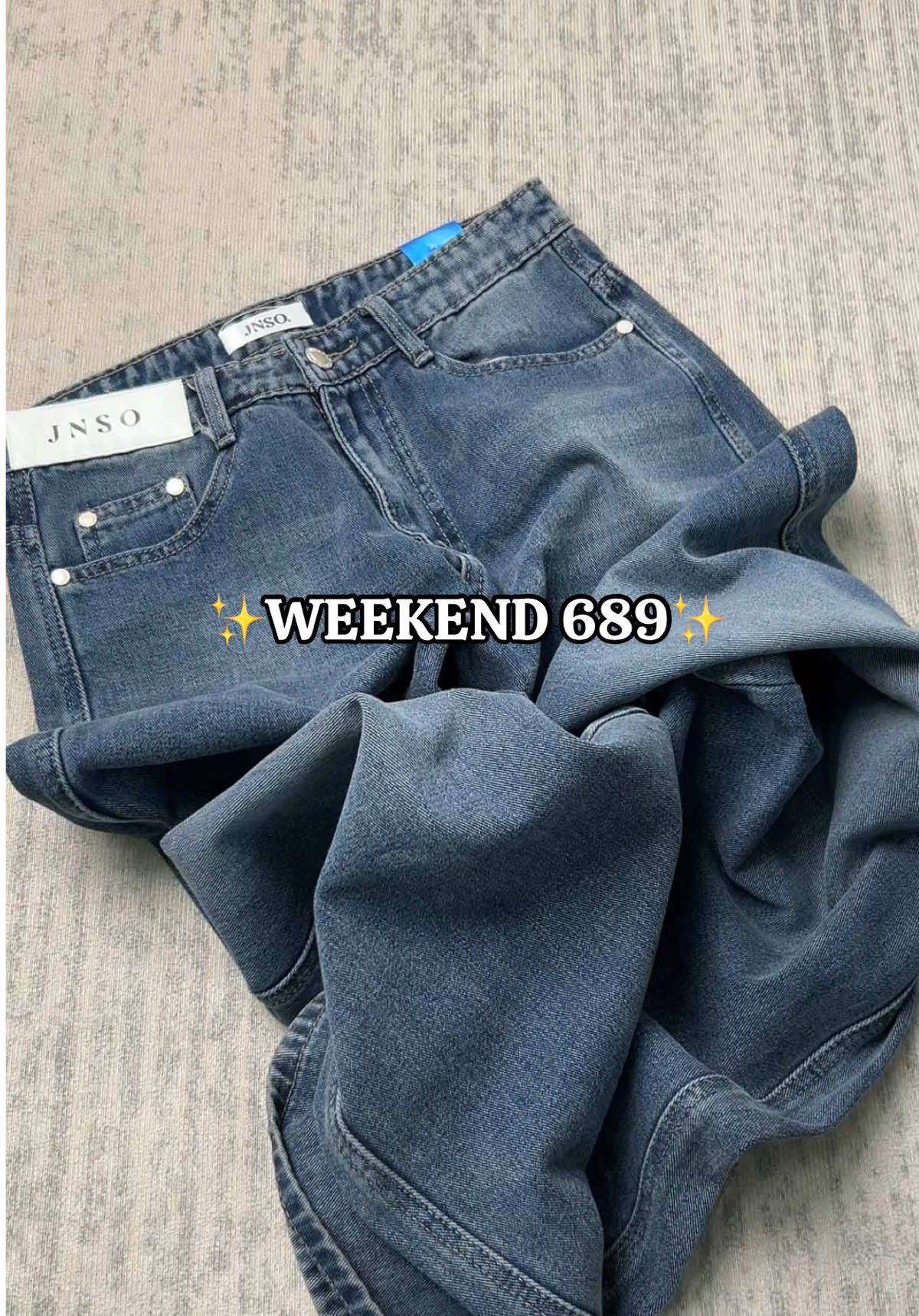 ✨WEEKEND 689✨ Simple look, strong vibe🔥 #JINISO #jeans #jinisoactivejeans #OOTD #outfit #jeanshighwaist #baggyjeans #jiniso 
