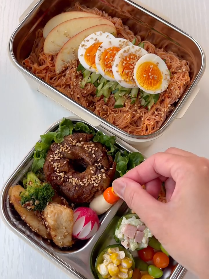Make Lunch With me #asmrsounds #asmrvideo #lunch #viralvideo #asmr #trending #satisfyingvideo #satisfy #chicken 
