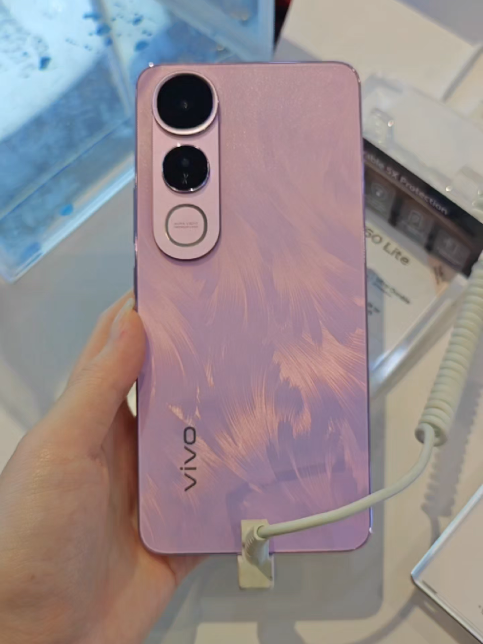 Vivo V50 Lite in Purple Colourway 😍 #VivoV50Lite #VivoV50 #Vivo #Smartphone 