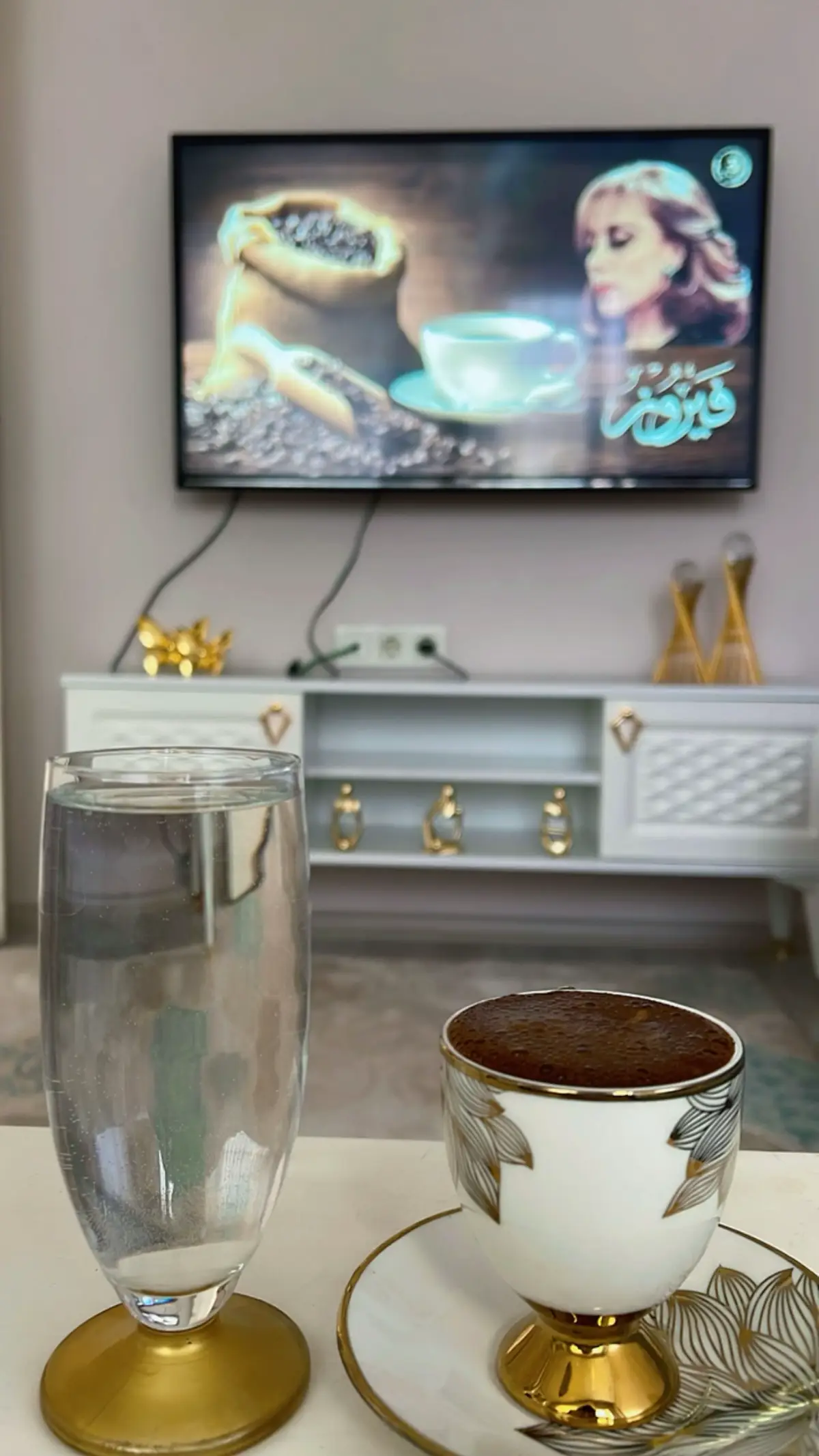 #صباح_الخير #صباحكم_أحلى_صباح #فيروز #فيروزيات_الصباح #ملكة_القهوة👑☕️ #ترند #اكسبلور #تصويري #your_coffee #قهوتي #❤️ #🥰 #😍 #🌹 