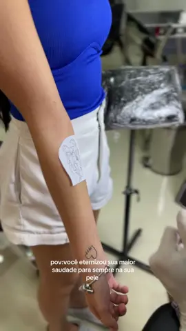 Digo com o coração apertado e em pedaços que a cada dia que passa a saudade só vai crescendo e a angústia aumentando cada vez mais por não te ter do meu lado ,ainda me custa acreditar que você se foi , é estranho chegar nos lugares que costumávamos ir juntas e não ter você do meu lado , nunca vou conseguir me doar tanto por uma amizade da forma que me doei pra você , não tem um dia sequer que você não venha na minha mente , carrego os lindos momentos que vivemos  em minha memória e assim me pego rindo lembrando o quanto se divertíamos uma com a outra , Lorena era minha luz ,era colo em dias difíceis e me ensinou a valorizar pequenas coisas , a dor da saudade é imensa mas maior ainda é a gratidão por tudo que vivemos juntas enquanto esteve aqui , você será sempre uma parte viva da minha história!era incrível o quanto se entendíamos e o quanto você me fazia bem e feliz , uma parte de mim se foi com você mas outra parte de você sempre viverá em mim que sua luz continue brilhando aí no céu como brilhava aqui na terra , te levo comigo,onde quer que eu vá. Te amarei pra sempre amiga.