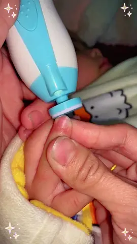Baby electric nail trimmer. It stops when itcomes to meat. Not afraid to hurt the baby#newborn #electricnailClippers#nfantCare #manicure #baby#foryou#fyp#foryoupage #tiktok#malaysia #tiktokmalayais