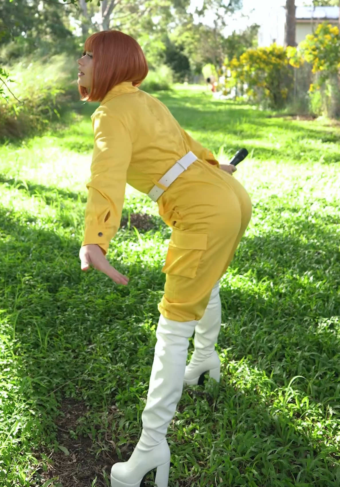 Wait till end to see if April got moves😎 