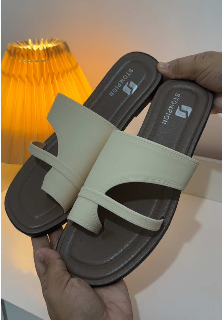 affordable flat sandals ✨ so cutesyyy! #fyp #stompionsandals #sandals #flatsandals 