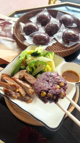 Cơm nắm gạo lứt nhà Bà Đông – nhỏ xíu mà đầy đủ chất, ăn healthy mà ngon nhức nách #thuỷbella♥️ #viral ##comnamgaolut #gaolutngucoc #nhaBaDong #anvathealthy #doanhealthy #monngonmoingay 
