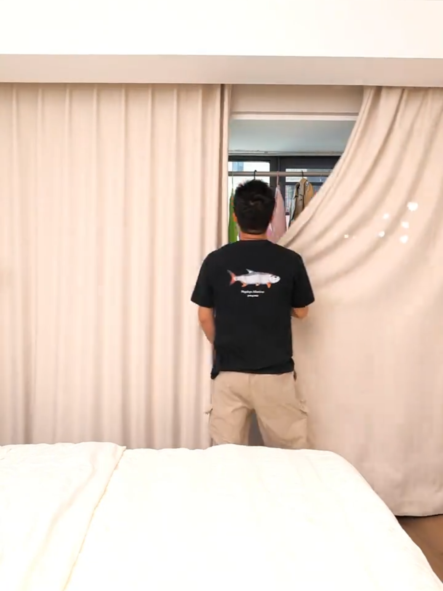 Thanh gắn móc treo tường. #giadungtienich #dogiadungthongminh #thanhtreokhongcankhoantuong