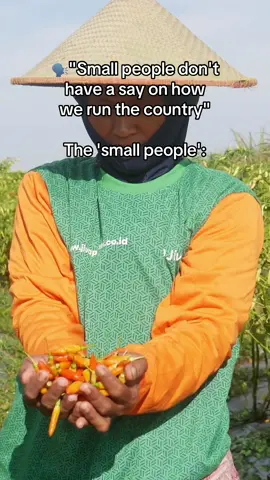 Who is actually the 'SMALL PEOPLE'? 🤨 We owe a lot of unseen heroes who are diligently providing for our lives. That's why Jiva is commited to create digital footprints for 100k+ farmers, opening the door to future financial services. By empowering over 2,500 Sahabat Jivas (our partner rural entrepreneurs), we’re helping build a stronger, more inclusive financial future for farmers and the community ❤️