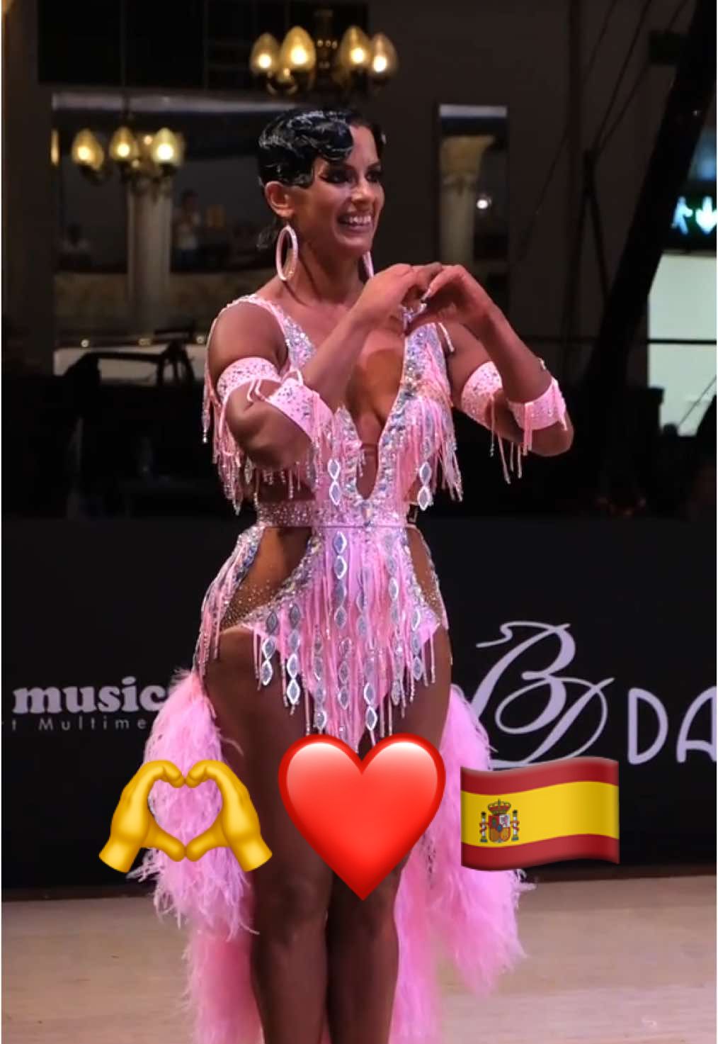🇪🇸 The Spanish couple lighting up the floor at the World Championship Senior I 🔥 Follow on IG for more content 👉@wdsfdancesport #wearedancesport #dancesport #latin #standard