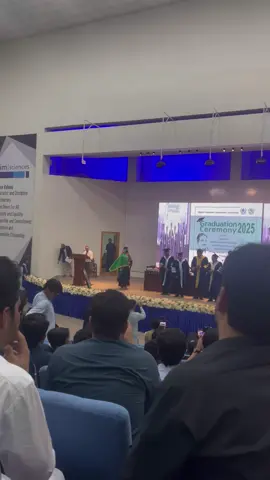 افغان اسٹوڈنٹ کا  آئی ایم سائنسز یونیورسٹی میں ڈگری لیتے ہوئے #pakistan #pakistanzindabad #pakafgan #student #afghanistan #afghanstudents #peshawar #khyberpakhtunkhwa #tranding #tiktoknews #tiktokviral 