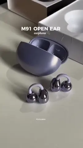 https://bishrishop.com/products/m91 New ✨ Écouteurs Bluetooth M91 💰 Prix : 15.000f CFA - Livraison Gratuite 📞 Commande au +221 ⁨76 271 23 81⁩  Son HD & Design Futuriste 🔥  Caractéristiques : • Qualité audio HD – Son clair et basses profondes • Connexion Bluetooth 5.3 – Plus rapide et plus stable • Écran LED intelligent – Affichage du niveau de batterie en temps réel • Design ergonomique & ultra-léger – Confort optimal pour une utilisation prolongée • Autonomie longue durée – Jusqu’à 30h avec le boîtier de charge • Réduction de bruit passive – Profitez d’un son pur sans distractions • Boîtier de charge compact & élégant – Facile à transporter