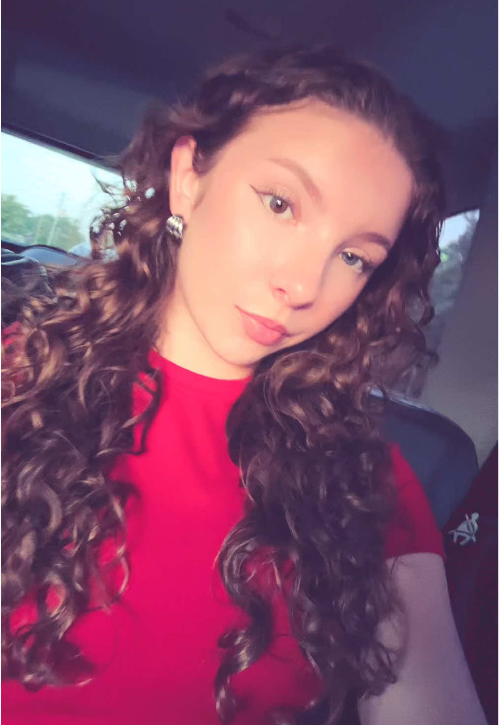 Tell me what’s the joy? #fyp #school #freshman #curly #heterochromia #Eyeliner #chanpangecoast #smile