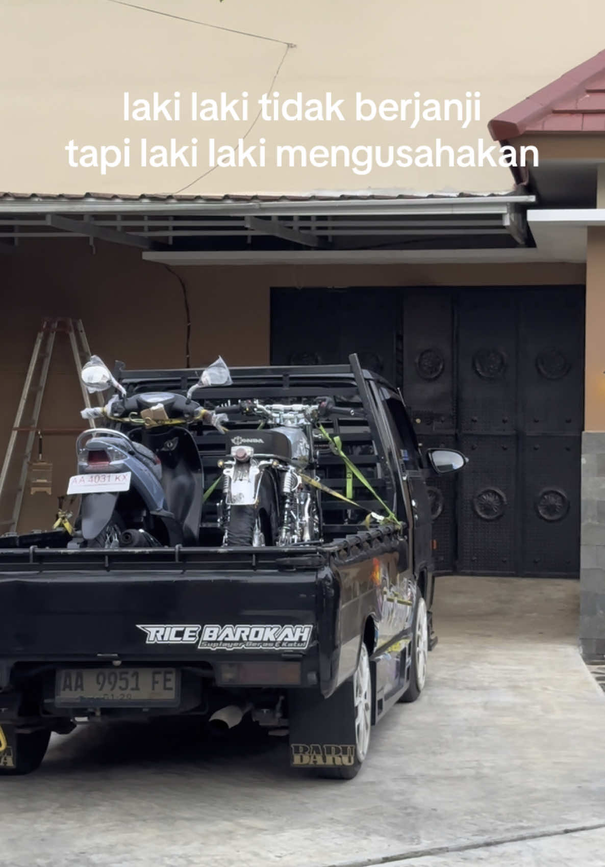 mainan baru 🫣 #miopandanwangi #l300 #l300ganteng #l300modifikasi #l300mbois #jogjal300community #jatenggayeng #temanggung24jam #elsapek_kece #l300modifikasi_indonesia #sapekmbois #l300simpleelegant #eltusi_indonesia #l300_pickup #plisssfyp #jowopride #katakata #zyxcba #zybca #fyp #fypシ#masukberanda #drivermuda #l300jateng #drivermudapunyacerita #sopir #sopirtruckindonesia🇮🇩 #l300 #euro4 #4x4 #modifikasi #pekerjakeras #berasbalap #ricebarokah #sapekkonten #sapekmbois#sapekberas #berasbalap #mafiaberas #beras #ricebarokah #bakulberas #mitsubishi #l300euro4 #euro2 #miosporty #cb #cbindonesia #cbclassic @mio pandan wangi 