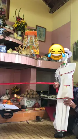 Cũng mệt đấy. 