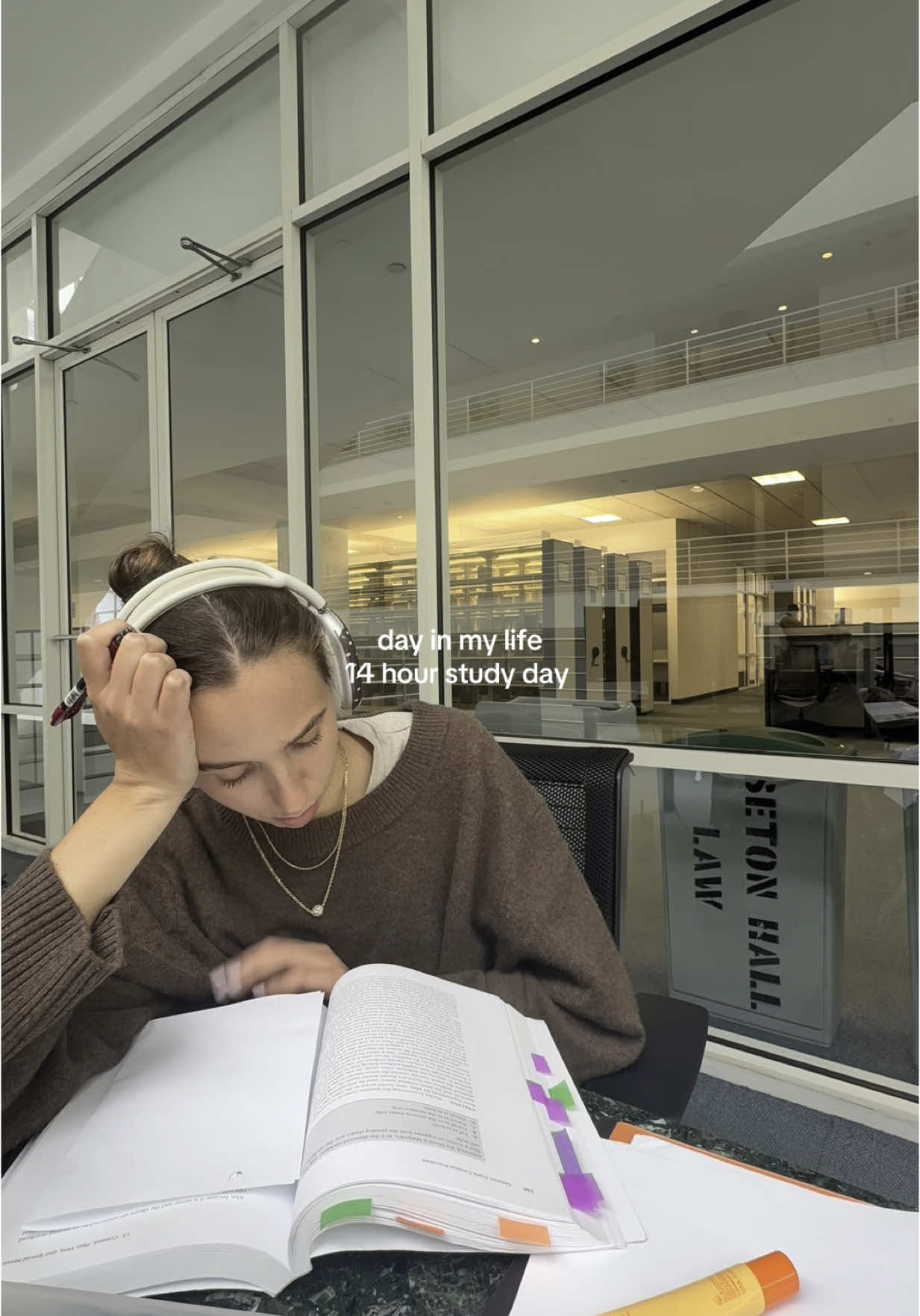 a girl lovessss a long study day @Laur :) #lawschool #diml #Vlog #studyday #studying #studytok #finals #studywithme @Liquid I.V. @Shop Bala Bangles @Westman-Atelier @Rare Beauty @YSL Beauty @Pixi Beauty @Chobani @Nespresso @Tower 28 Beauty @lemme 