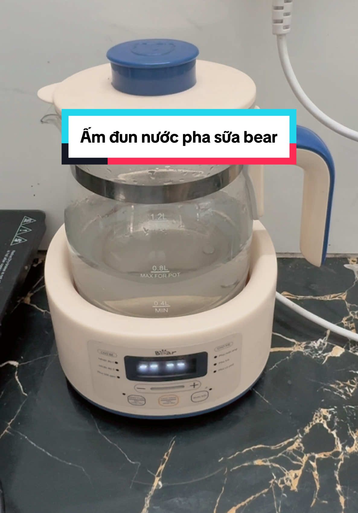 Bình ấm đun nước pha sữa bear tiện lợi cho cả mẹ và bé#xuhuong #viral #methoc212 #tiepthilienket #binhdunnuocphasuabear #CapCut 