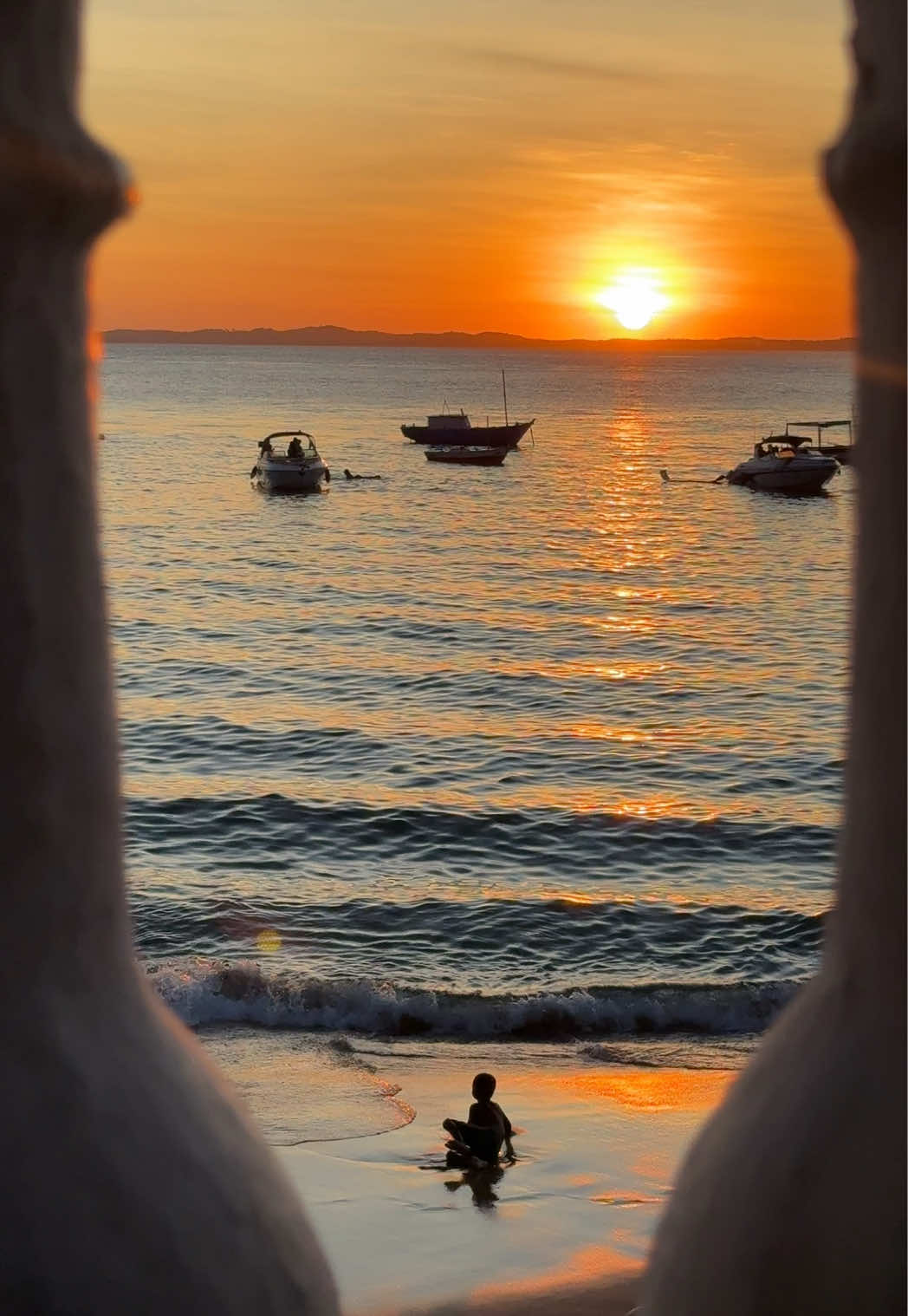 um fim de tarde no porto da barra, salvador 🌅 #salvador #bahia #portodabarra #pordosol #praia #fy #sunsets #fyp