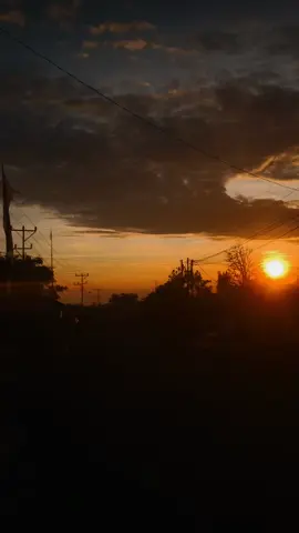 Suasana pagi ditanah Bajawa.  #bajawa #flores #ntt #sunrise #fyp 