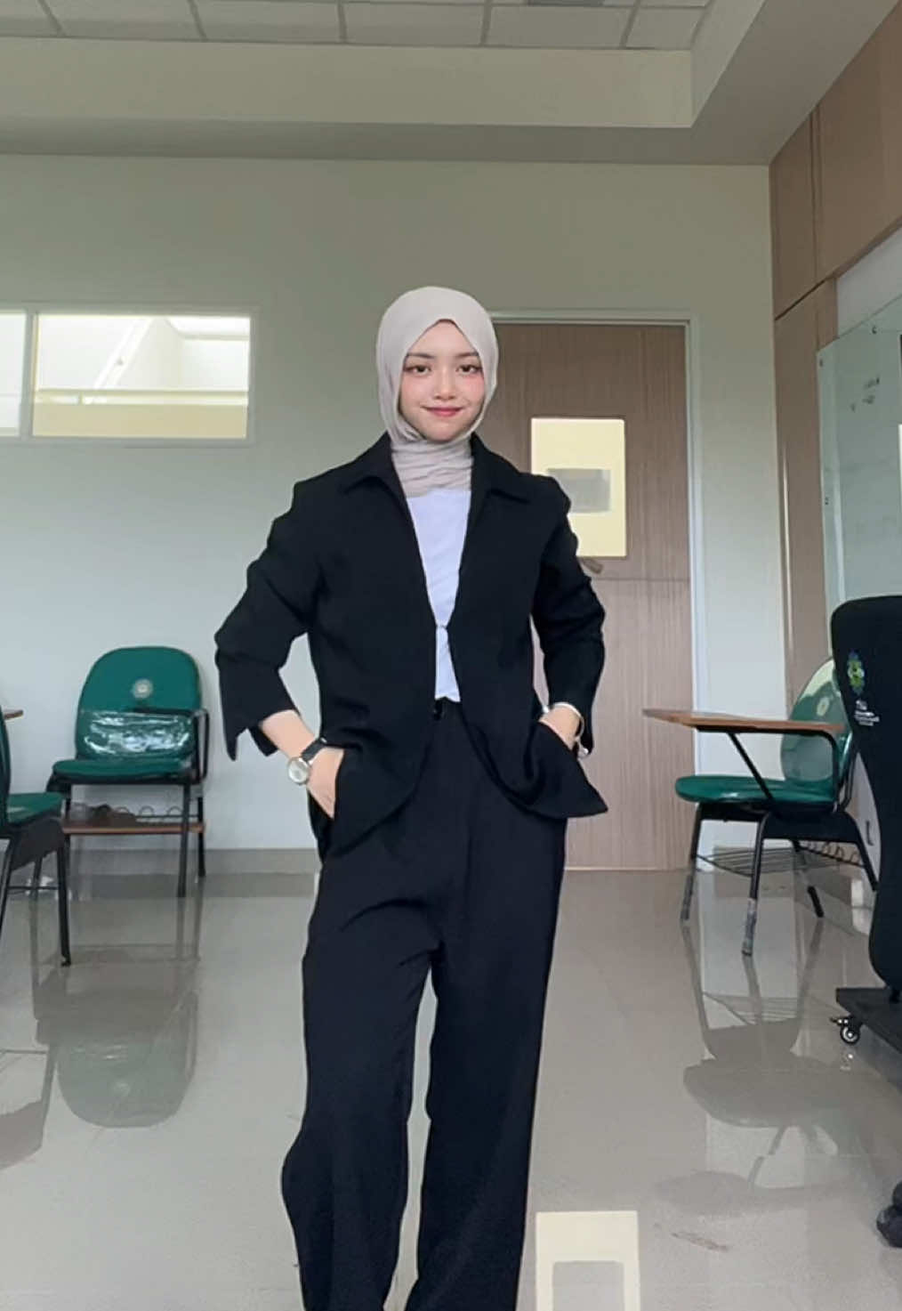 Joining Douyin trend | tag Dc! . . #foryou #dancechallenge #chinesedance #indonesiangirl #boyish #fypage 