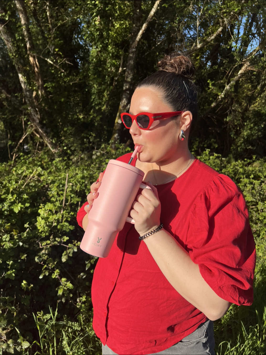 🌸 ¿Un termo rosa que no pierde el agua?  ‼️ Lo tengo! Y es de @MEOKY official   Ya me darás las gracias 💕🤭 #termo #stanley #meoky #meoky🥤cups #meokycup 