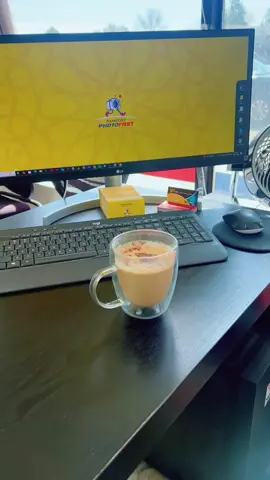 Morning Coffee in my office Photo Fast Danforth Ave Toronto #downtown #toronto #canada🇨🇦 #fyp #fypシ #fypシ゚viral #travel #coffee #photofast #studio 