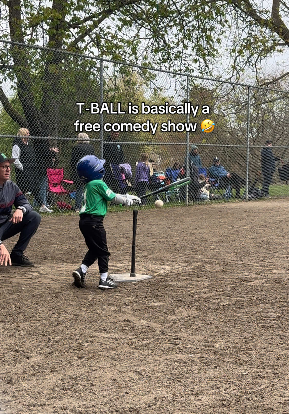 Laughed so hard I was nearly crying 🤣🤣 My sons first game 🙌🏼 #tball #funnytball #comedy #fyp #fail #tballmom #bloopers 