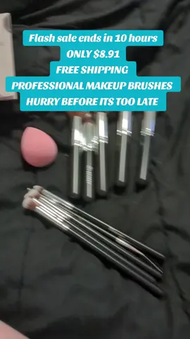 FLASH SALE ENDS SOON#mothersdaygift #flashsale #freeshipping #fyp #beakeybrush #tiktokaffiliate #beakeymakeupbrushset #beauty #beautiful #brushes 