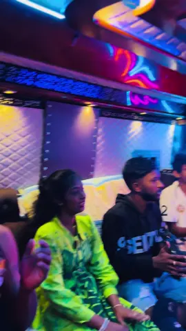 කොල්ලෝ කොතනද ආතල් එතන ඉතින් 🤭🤭