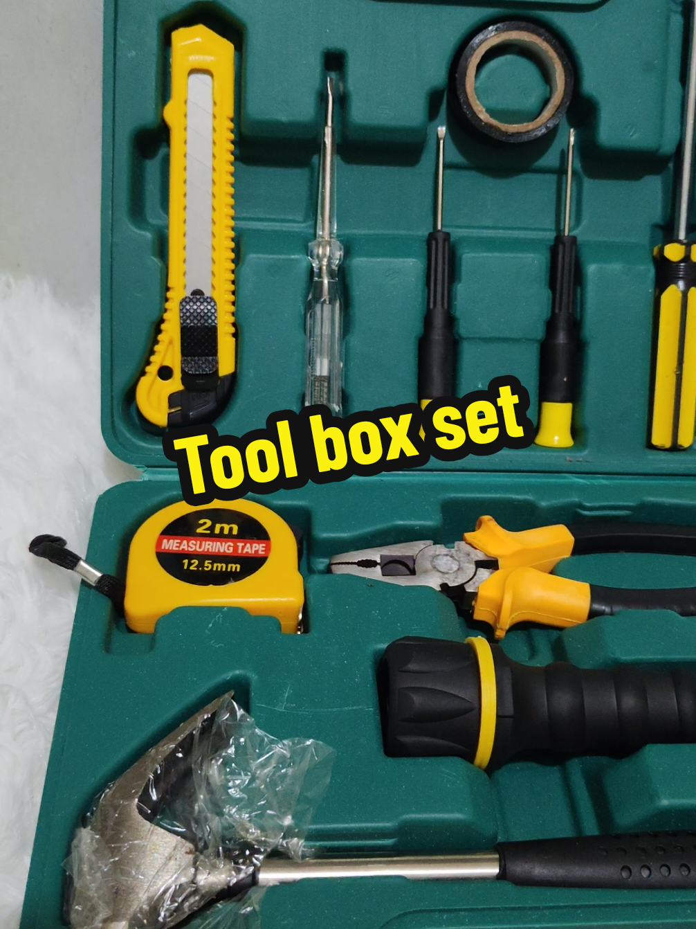 186 pesos lang mga mima may pang butingting na ang inyong mga asawa. Check out ka na! #tools #homeimprovement #giftideas #toolset #DIY #toolboxset #toolbox 