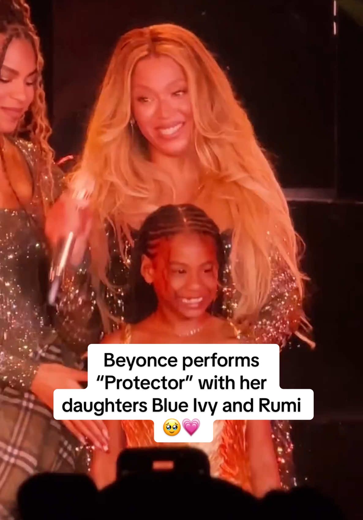 Beyonce performs “Protector” with her daughters Blue Ivy and Rumi 🥹💗 #beyonce #beyonceknowles #blueivy #blueivycarter #rumicarter #livemusic #concert #cowboycartertour #billboard #beyonceconcert #protector #beyhive 