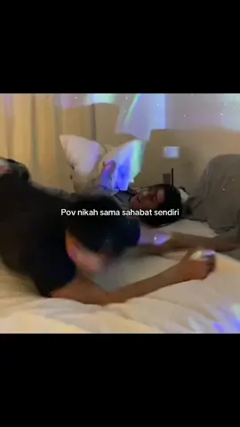 Sayangnya ada, gelinya ada🤣 #pov #sahabat #nikah #menikah #bestfriend #temantapimenikah #suamiistri #marriedlife #ngakak #lucu #salting #core #soundviral #fyp  