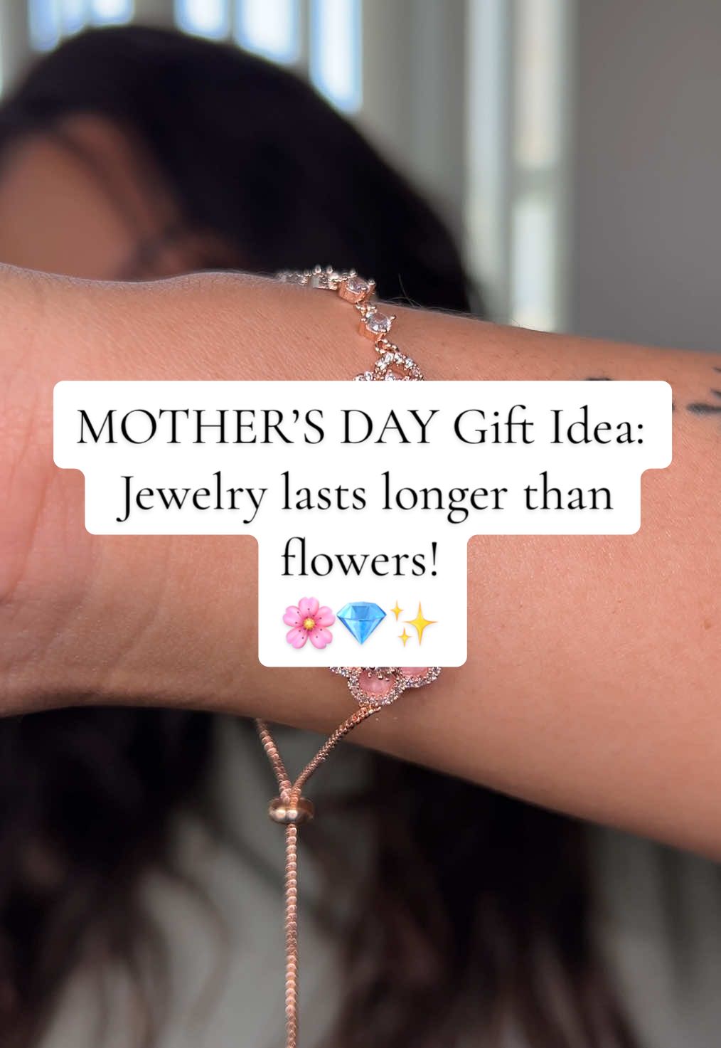 She’s your lucky charm—surprise mom this Mother’s Day with this gorgeous rose gold & pink 4-leaf clover bracelet. 🌸💐✨ #MothersDayGift #GiftForMom #AffordableJewelry #RoseGoldBracelet #LuckyClover #TikTokFinds #MothersDay2025 #JewelryTok