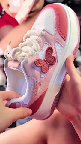Giày thể thao phối cham bướm thêu xinh sang  đang có giá hời #giaythethao #giaydepdep #giayxinh #giáyneaker👟👟 #hottrend #xuhuong #flashsale 