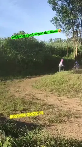 bahasa khusus perbalapan. tetetetet😃 dari Mami#belajarbalap #fypシ゚viral #omahcetak #omahcetak_14 #motocrosskids #ktm65 