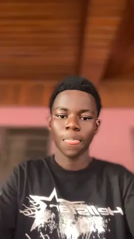 I know am fine😇#virl #fyyyyyyyyyyyyyyyy #goviral #trendingvideo #500k @RUSS 