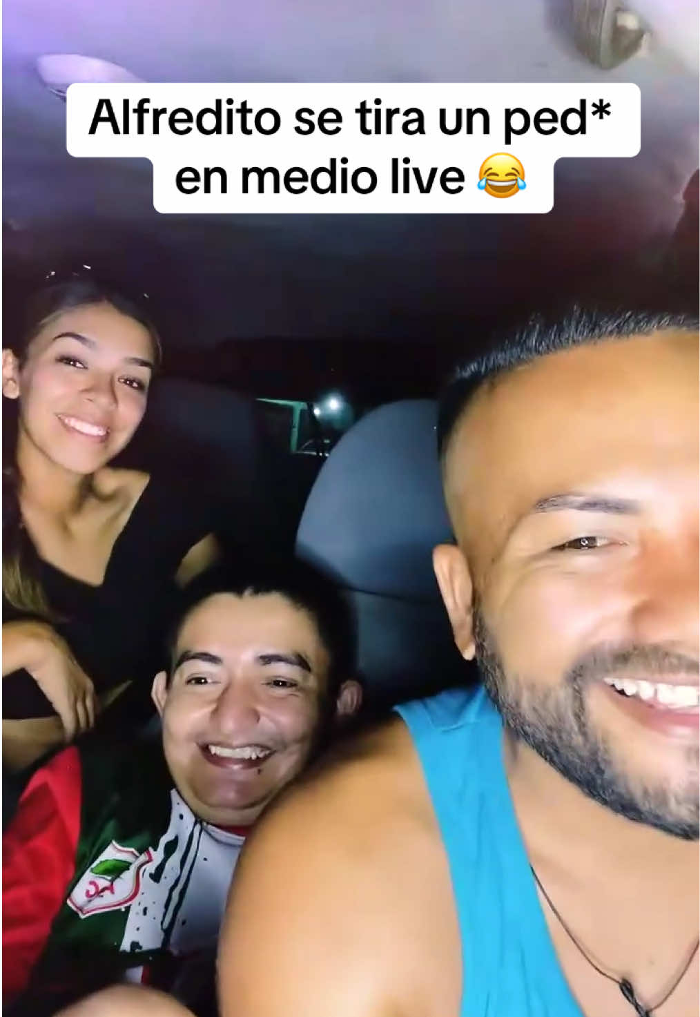 Alfredito se tira un ped* en medio live 😂😂😂@Alfredito de nicoya_ oficial @FLABIANA SANCHEZ💗 #tiktoklive #livehighlights #viral_video #humor #guanacaste #paratiiiiiiiiiiiiiiiiiiiiiiiiiiiiiii 