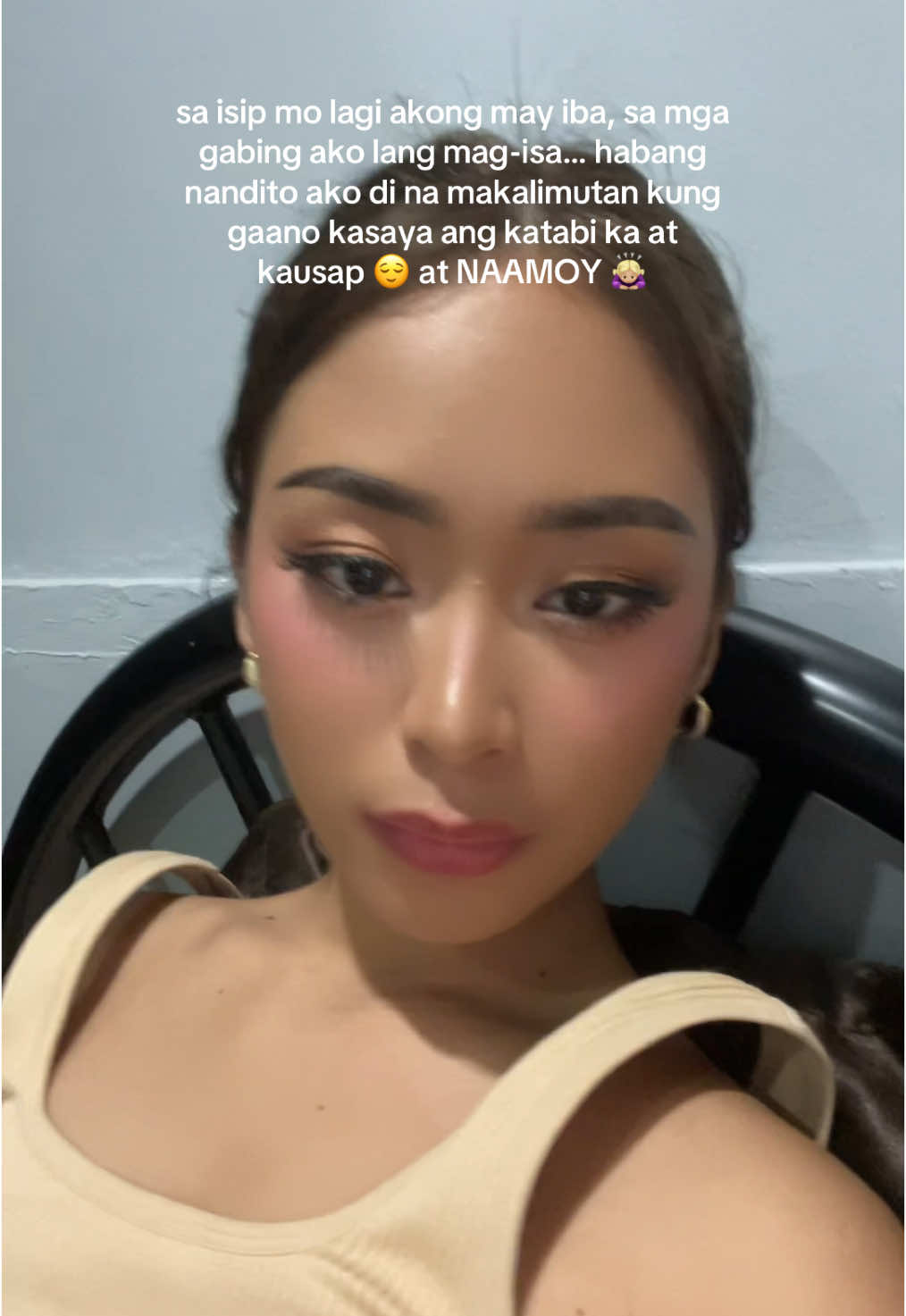 iniisip niya pang may iba ako eh halos di na ako maka tulog sa pagkamiss!? kung pwede lang puntahan siya sa trabaho niya ginawa ko na 😌