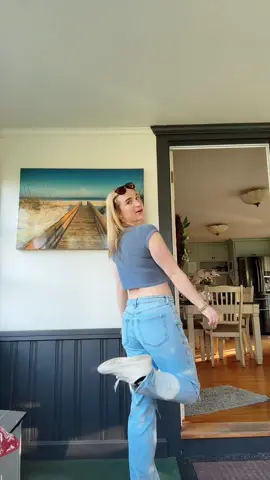 tuesday ootd - absolutely thriving in this weather 🤗 #fyp #OOTD #schoolootd #schooloutfit #spring #springoitfits 