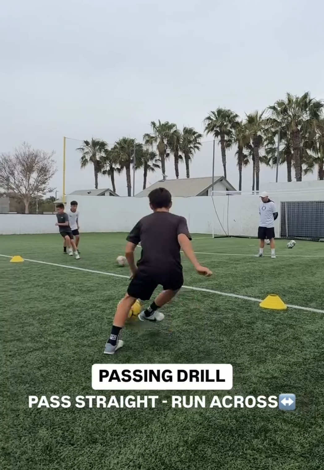 Pass Straight, Run Across Passing Soccer Drill ⚽️ #Soccer #soccertraining #soccerdrills 