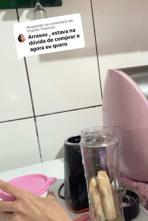 Respondendo a @Priscilla Thamires vitamina de banana congelada  #donadecasa #vitamina #banana #blender #cadence 