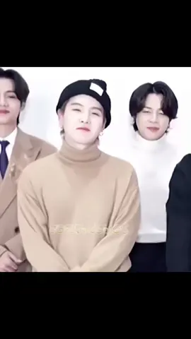🖤💛#yoonmin #jiyoon #yoongi #agustd #suga #suga #minyoongi #jimin #parkjimin 