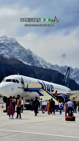 وطن🇵🇰🇵🇰🇵🇰 Weekly Trips ki Details ky lia Insta Ya Whatsaap Pay Rabta Kijyay. Group our Families ky Lia Special offer 4 Seats Book karain 1 Seats Mukammal Free. 8 Din 7 Din 5 Din Hunza Skardu Ky Trips Har Friday Lahore sy Departure Karta ha. #gbtourism #gbtourismclub #gbtc #jumailkhokhar #pakistan #foryoupage #foryoupage #foryou #foryoupageofficiall #skarduvalley #hunza_valley #swat #kashmir #tourism #hazaramotorway #viralvideo #viralclip #all #nature #vehical #sajidsadpara #mountains #skardu #viralreels 