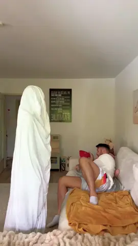 #prank #funny #scareprank #funnyprank #funnyvideos #scarecam #funnymoment #troll #viral #fyp #funnyvideo 