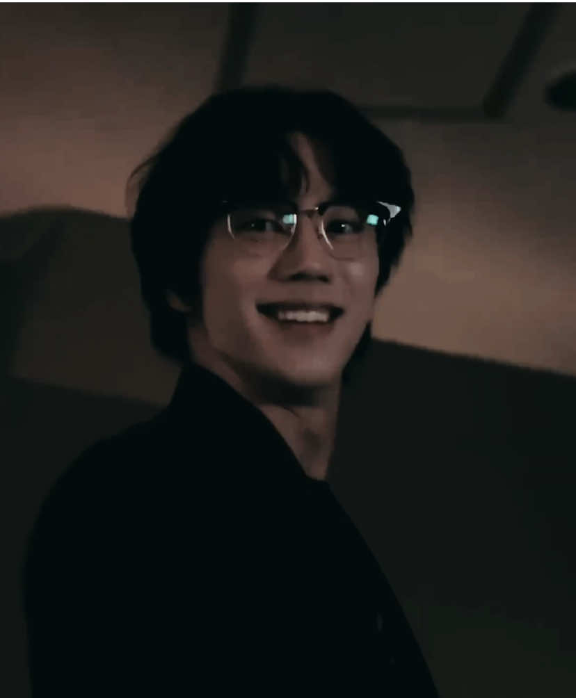 Seong Je | #seongje #weakheroclass1 #weakhero #sieun #beomsuk #nabaekjin | @lexi .ೃ࿐ @anna @defend.aep @haz @vale ꨄ︎ @kdxryy @astro @zahra ᥫ᭡ @fia ❦ 