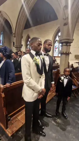 🥹🥹  #groomreaction #fyp #wedding #weddingtiktok #groom 